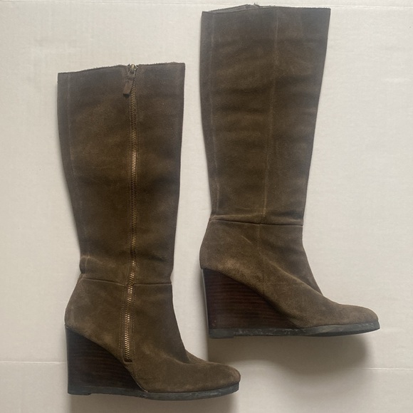 Franco Sarto Wedge Knee High Suede Boots Size 7 Moss Green Brown Full Side Zip - Picture 11 of 16